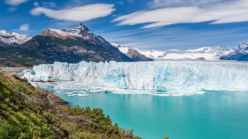 Singles vacations and cruises in Alaska