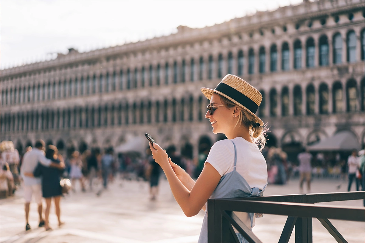 Guided land trips and tours